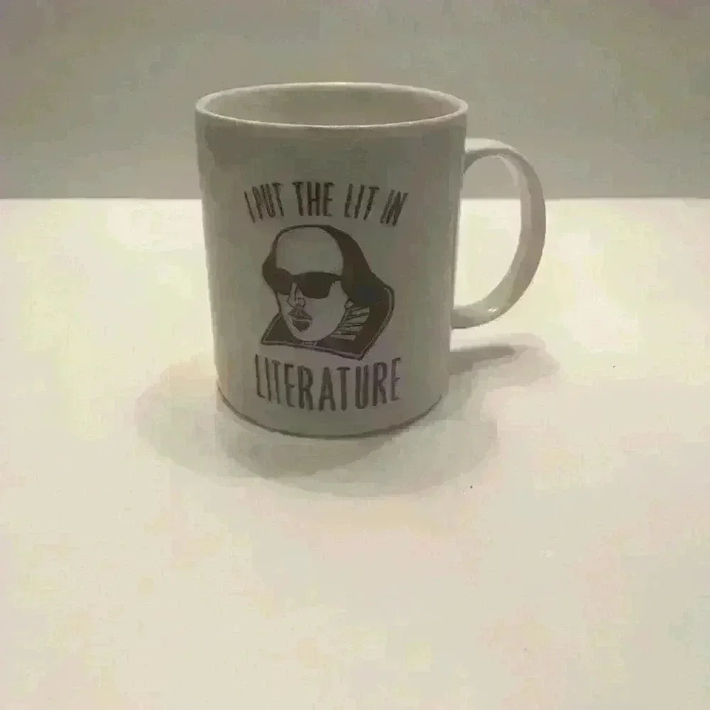 New Neolith "I Put The Lit In Literture" Mug